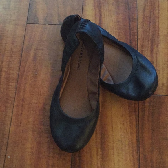 Lucky Brand Shoes - Lucky Brand size 9 black leather like New